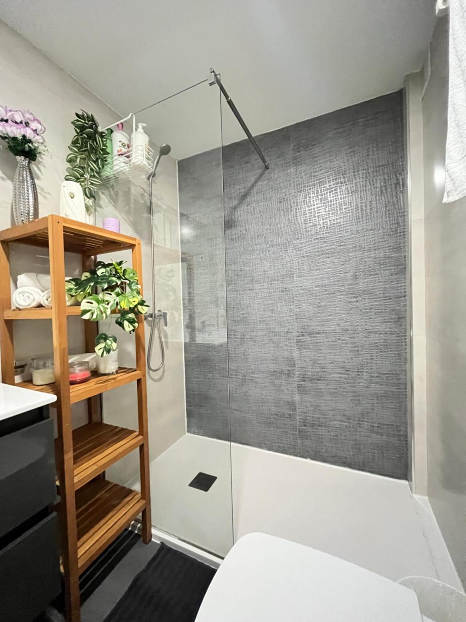 Habitacion Atocha Mendez Madrid Buitenkant foto