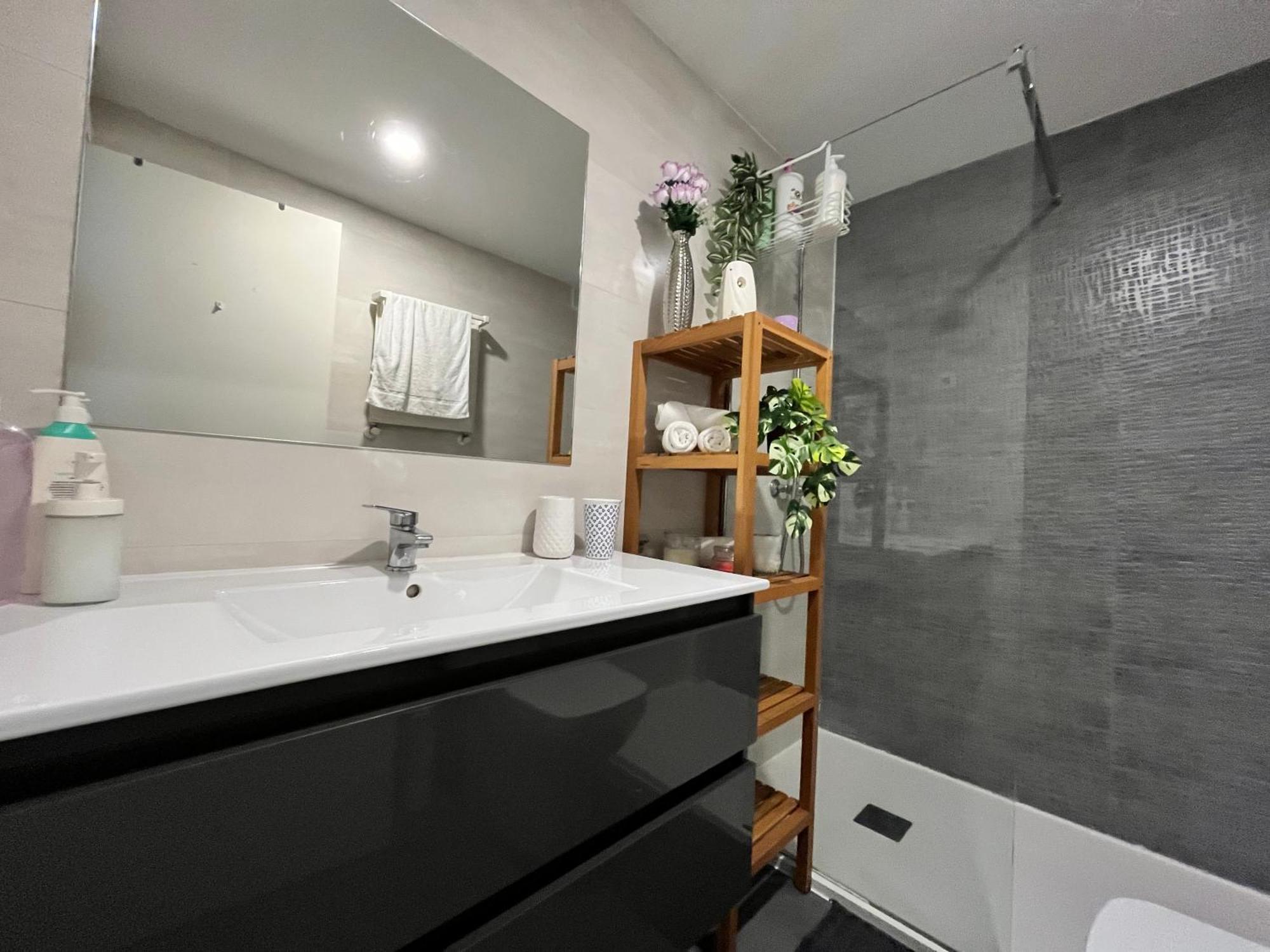 Habitacion Atocha Mendez Madrid Buitenkant foto