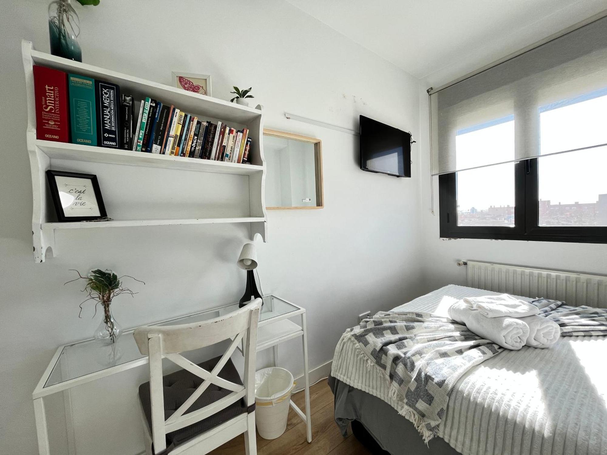 Habitacion Atocha Mendez Madrid Buitenkant foto